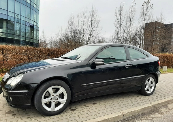 Mercedes-Benz Klasa C cena 27500 przebieg: 161800, rok produkcji 2006 z Warszawa małe 37